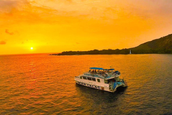 Amazing Kona Dinner Cruise Body Glove&nbsp;Package